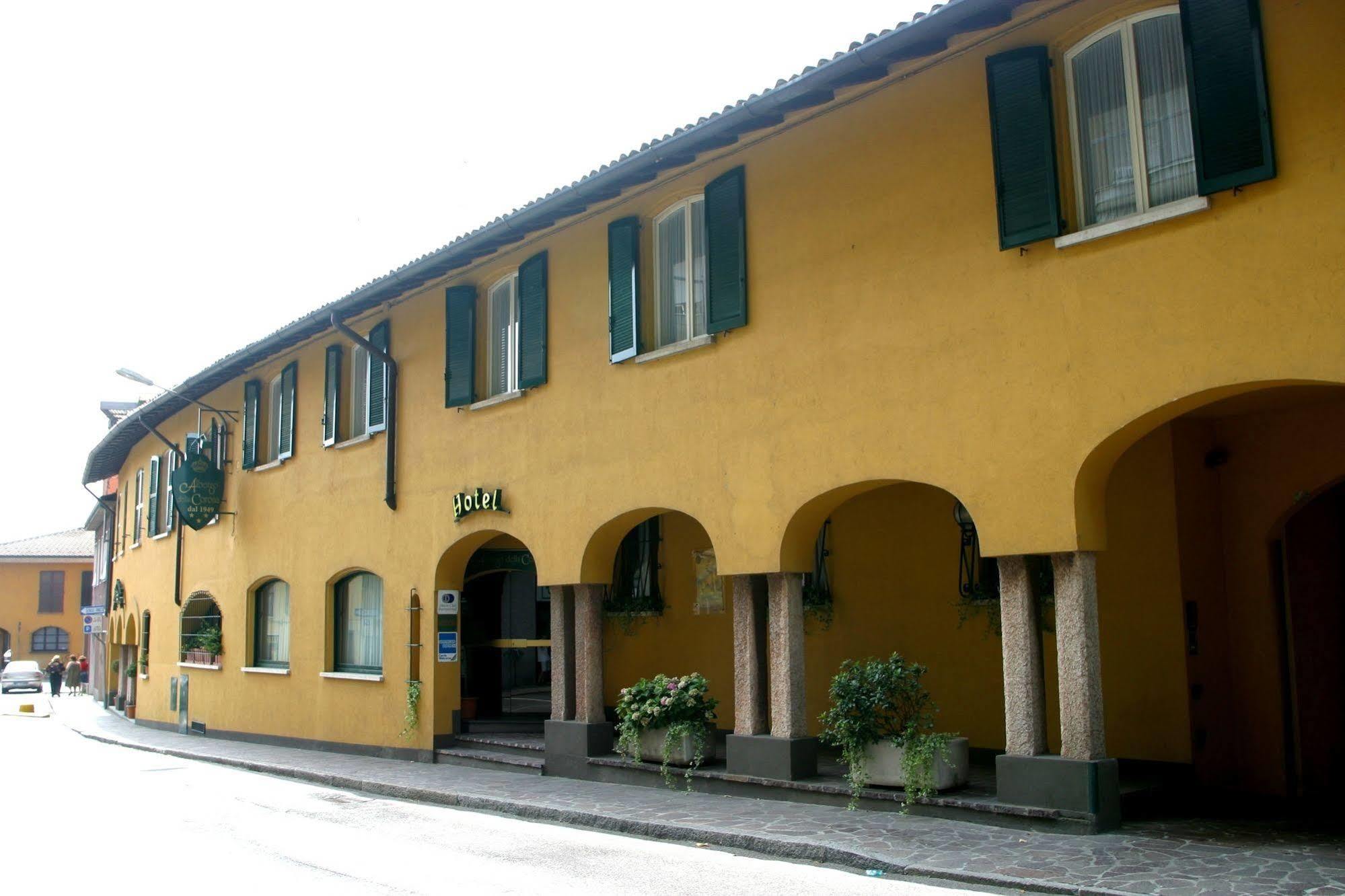Albergo Della Corona Binasco Exterior photo